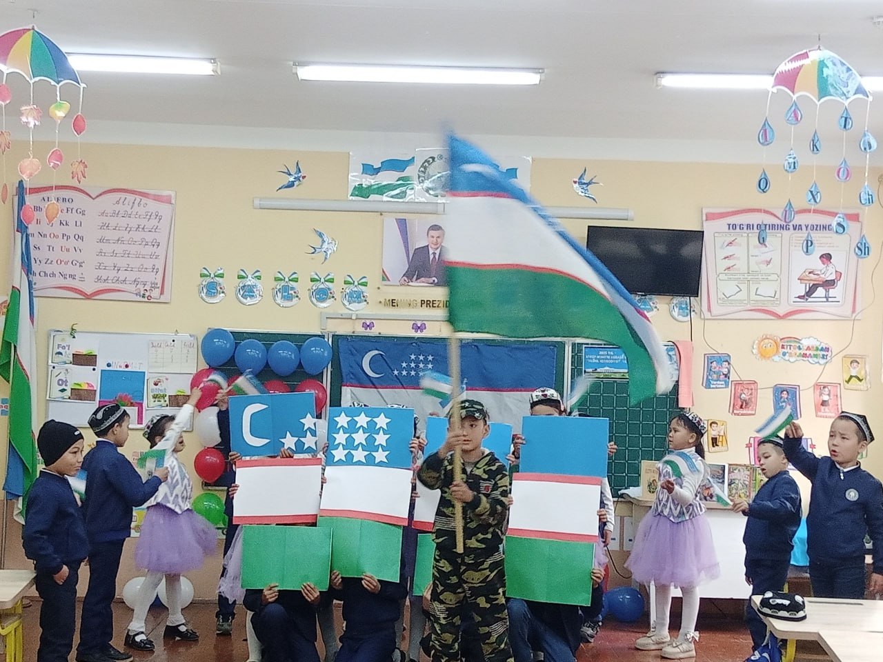 “Millat bayrogi: jondek aziz, nondek mo’tabar” nomli adabiy musiqiy tadbir o’tqazildi